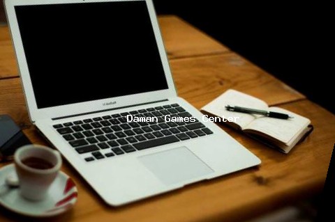 Valiant Tanks: Indian Glory Hindi Localization Valiant Tanks: Indian Glory game interface showing Hindi language option